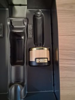FX One Gold Charger