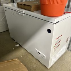 Whirlpool Deep Freezer 