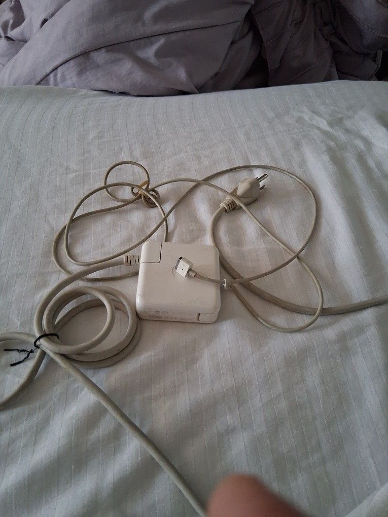 MacBook Pro Charger