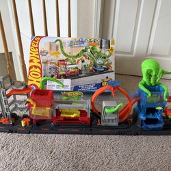 Hot Wheels City Ultimate Octo Car Wash