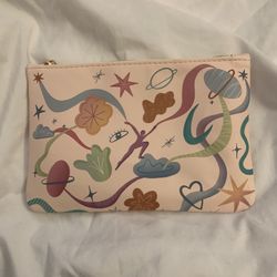 MAKEUP POUCH