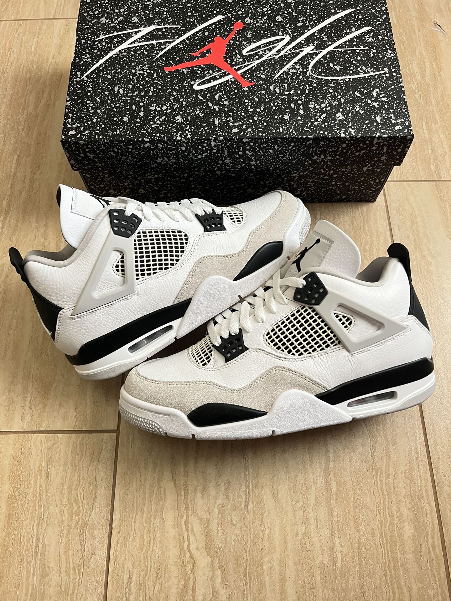 Jordan 4 Retro Military Black Size 9