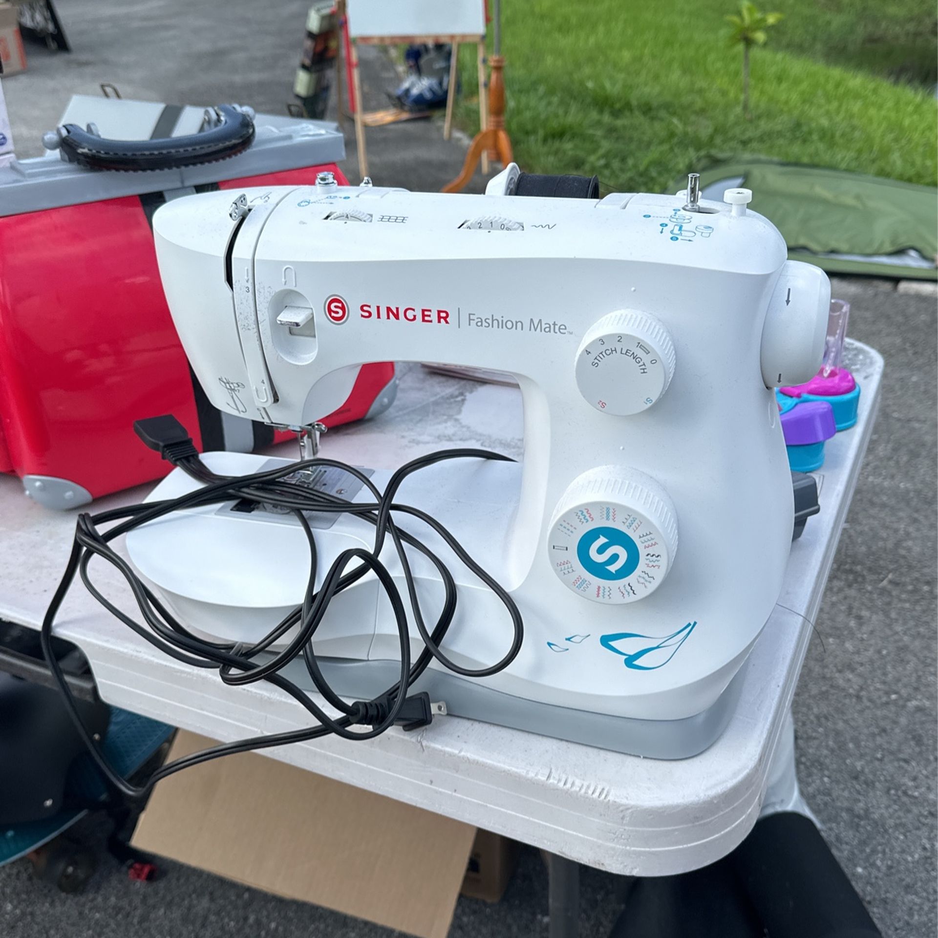 Singer Sewing Machine