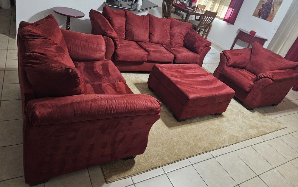 Living Room Set (5 pieces)