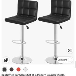 Bar Stools And Table 