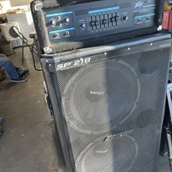 Peavy Bass Amp 18 In Speakers In Cabinet and Peavy Head