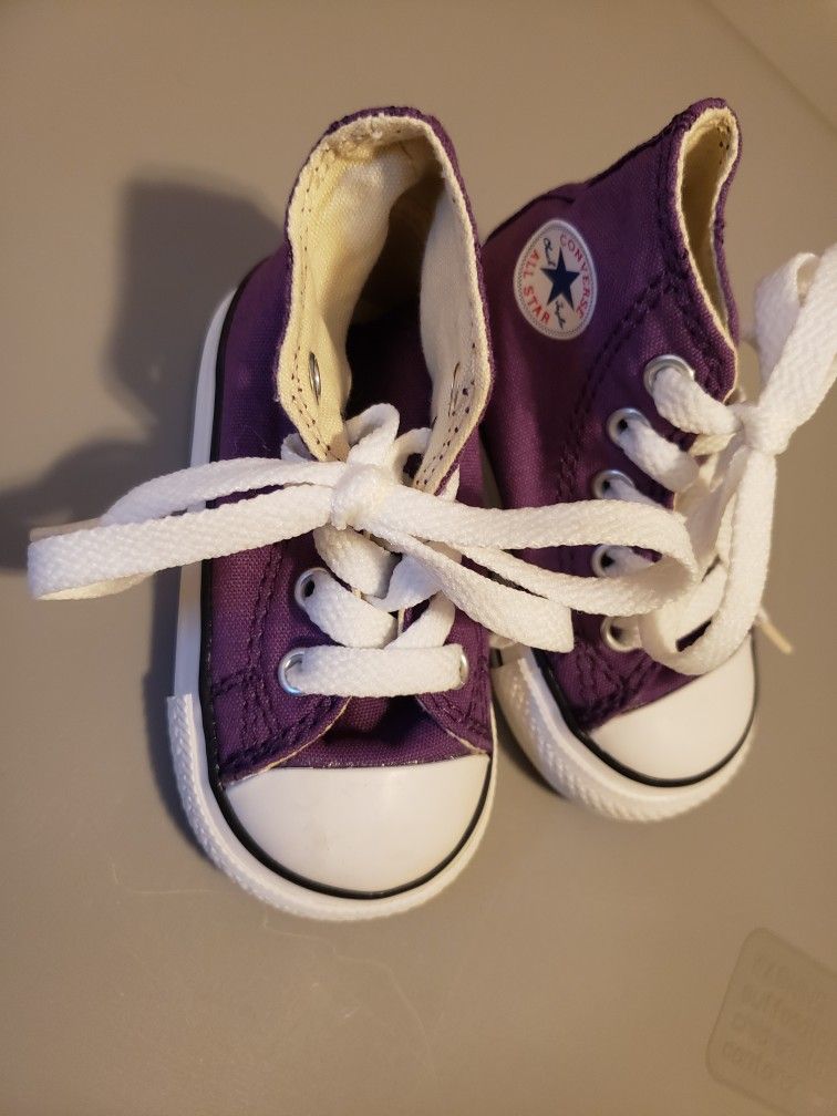 New Purple Converse Sz 3 Toddler