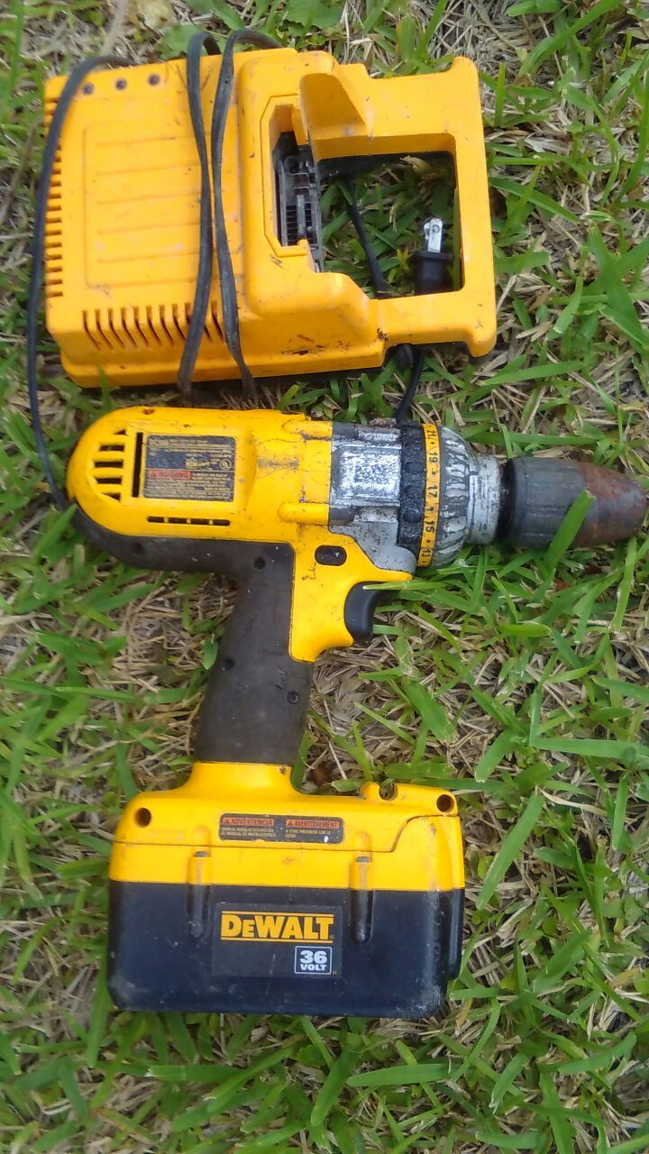 36 volt dewalt hammer drill with battery and charger