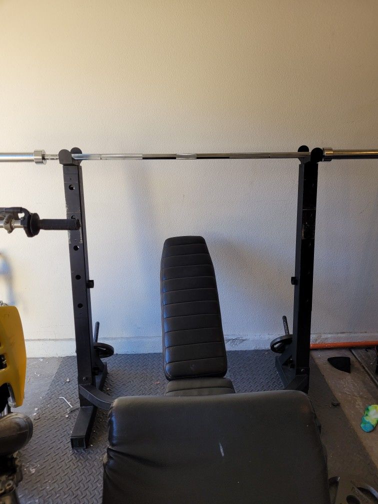 Weight Bench And Olympic Bench Press Set 5 10s 25s