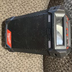 Milwaukee M12 Blue Tooth Radio 