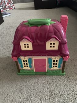 Kids toy house