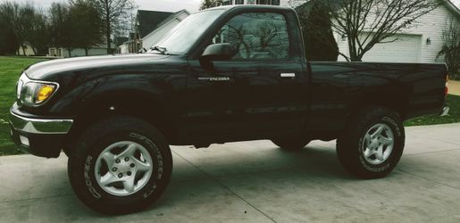 2001 Toyota Tacoma everything works