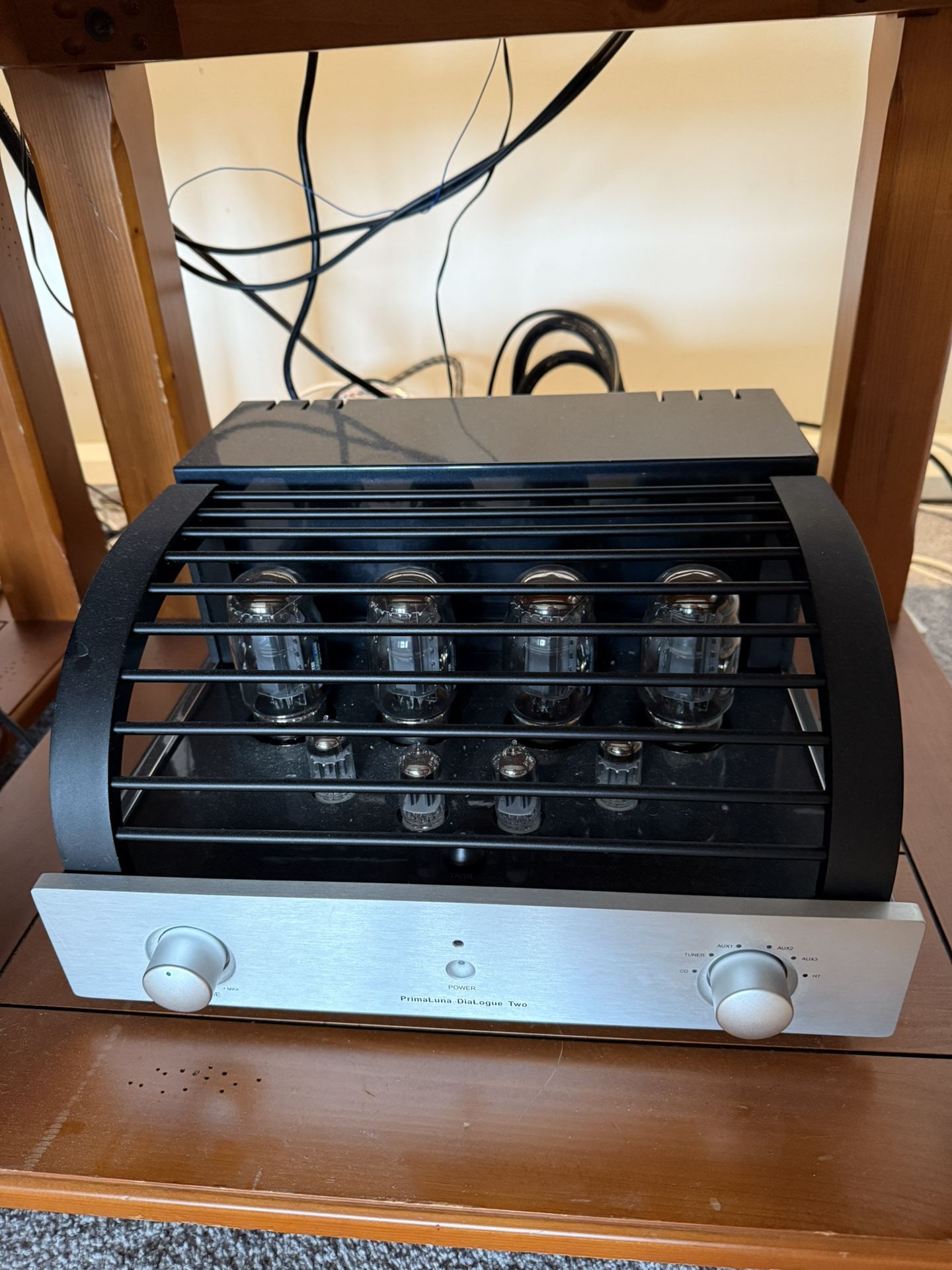 PrimaLuna Dialogue Two Integrated Amplifier
