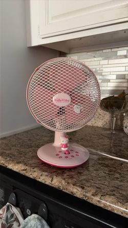 Hello Kitty Pink Desktop Fan