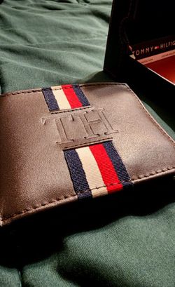Tommy Hilfiger Leather Wallet