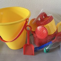 7 Piece Beach Sand Toy Set 