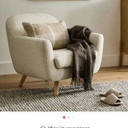 Article boucle lounge chair