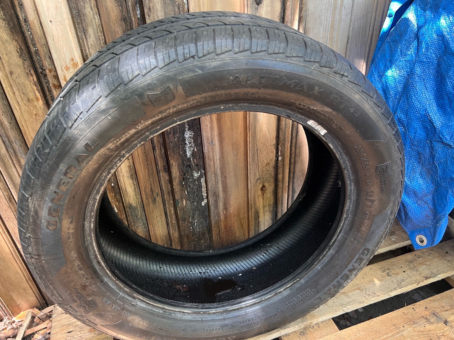General Altimax RT43 Tire 235/55R18