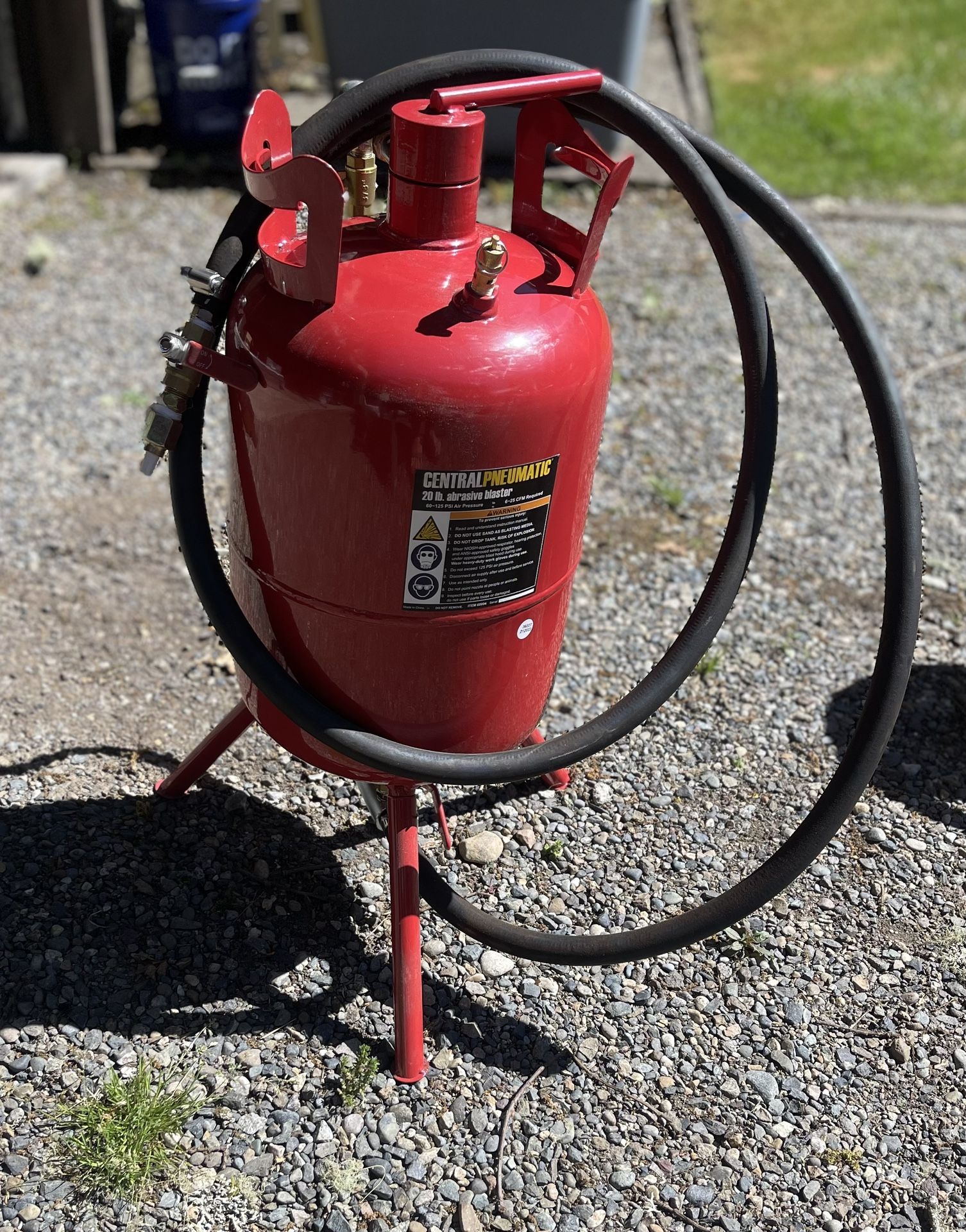 Central Pneumatic Sand Blaster