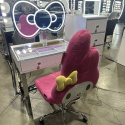 Beautiful 😻 Vanity Set