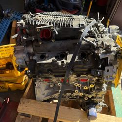 INFM37 (Infiniti M37) engine