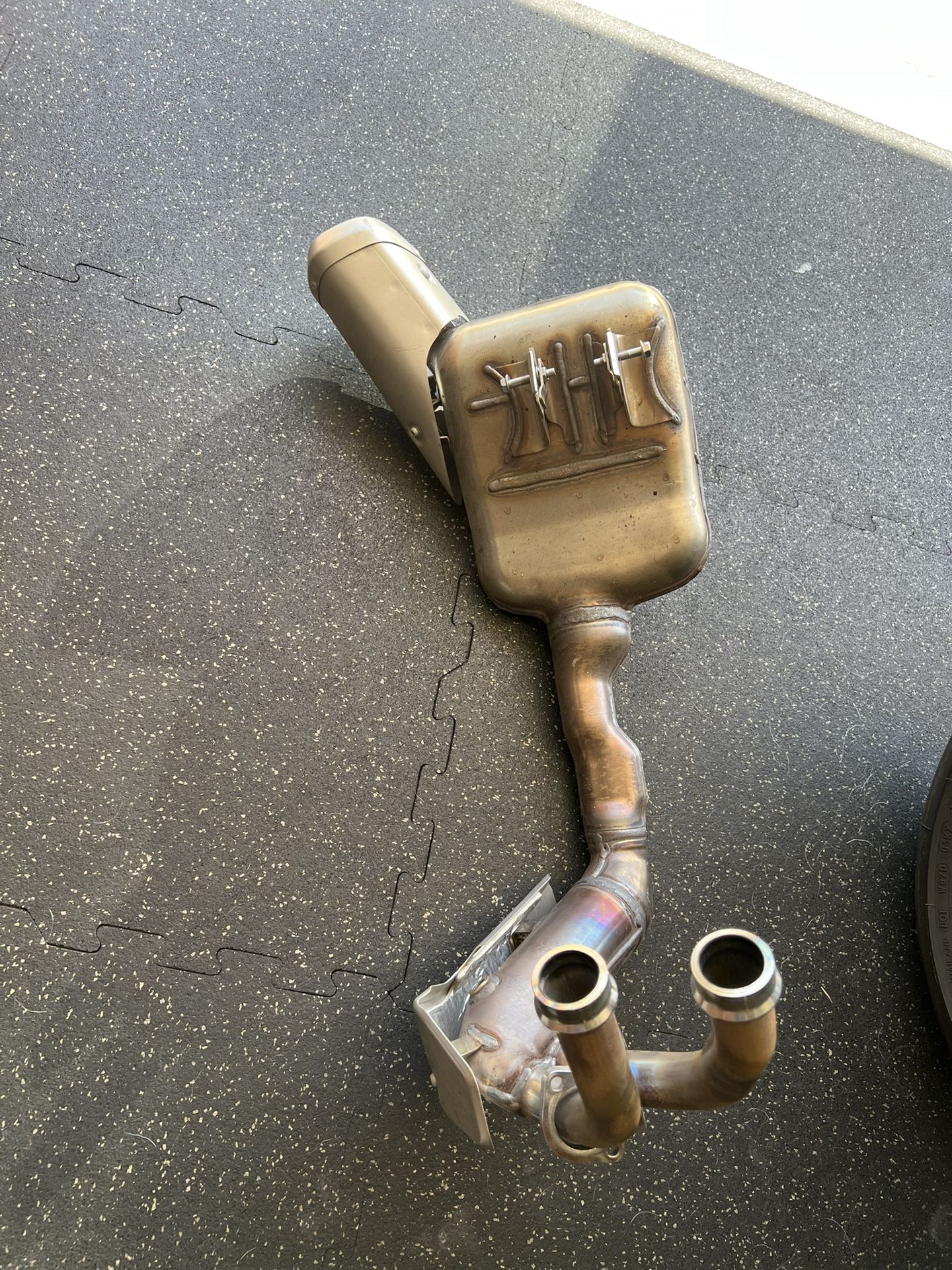 21-24 YAMAHA MT-07 OEM FULL EXHAUST