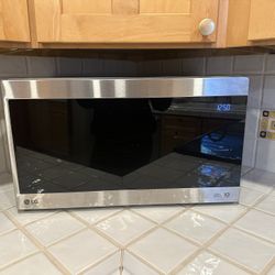 LG Microwave