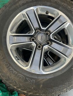 Set of 4 Jeep Wrangler Wheels + Extra Spare Tire (5 Tires Total / 1 Fla