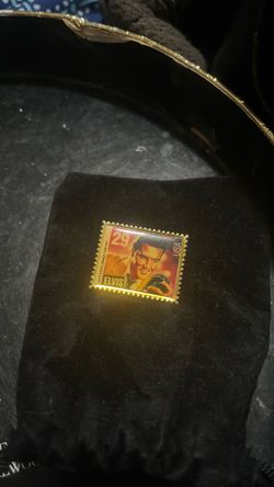 Elvis pin