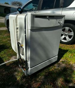 GE Dishwasher- Good Working Condition