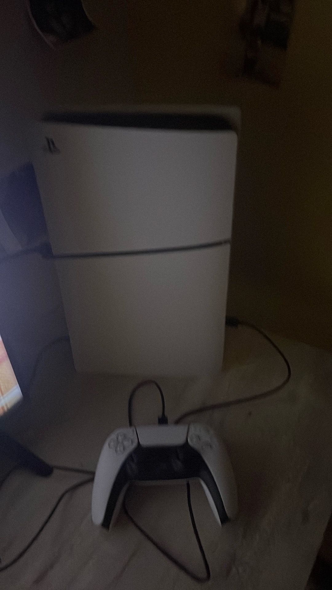 Ps5 digital come with 1 controller