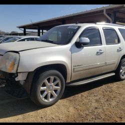 08 Yukon Denali Parts Only 