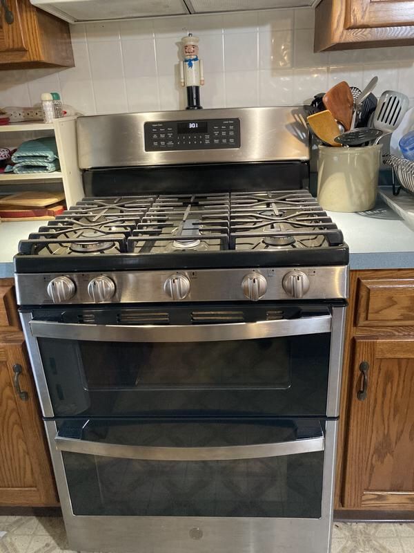 Double oven gas range