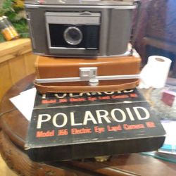 Polaroid Model J66