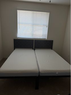 Twin beds with mattress