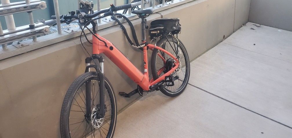 Electric Bicycle REI CO-OP e2.1 New