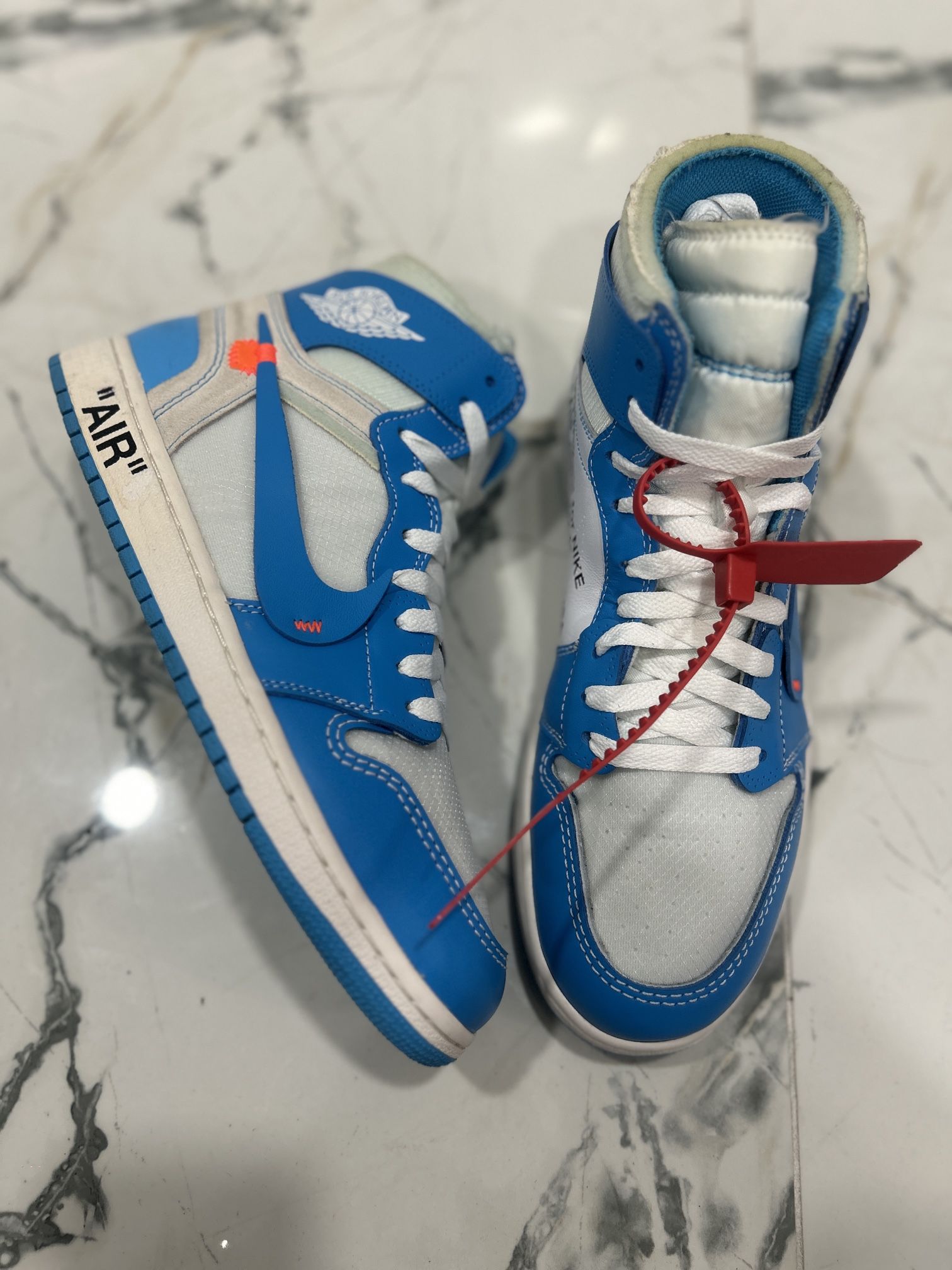 OFF-WHITE Air Jordan 1 ‘University Blue’