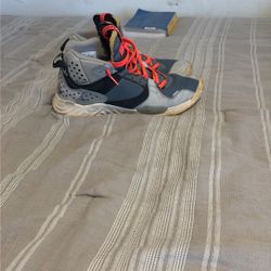 Air Jordan Delta Mid