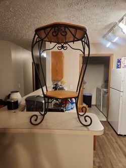 Longenberger rod iron 2 tier table stand