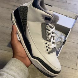 Jordan 3s Size 9