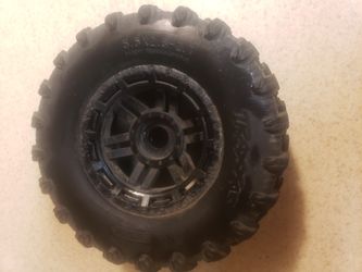 Traxxas Maxx Wheel And Tire