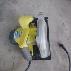 Ryobi Saw
