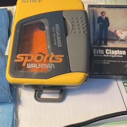 SONY SPORTS WALKMAN-Tested Working