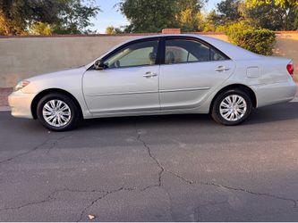 2005 Toyota Camry LE
