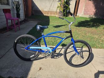 Trek Beach Cruiser bicycle