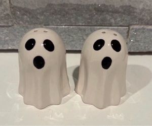 Halloween ghosts