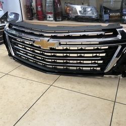 2022/2023 CHEVY TRAVERSE OEM GRILLE