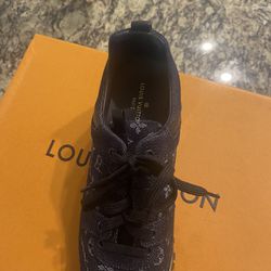 Women Shoes Louis Vuitton Size 7 for Sale in Lake Worth, FL