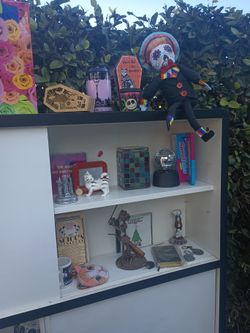 E-p-i-c Sunday Jan 23 Yard Sale $1 Items Must Go