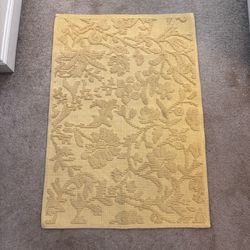 Threshold Woven Floral Textured Bright Yellow/Gold 21x30" Perfect Condition